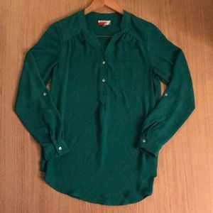 Pam Breeze-ly Long Sleeve Tunic in Green